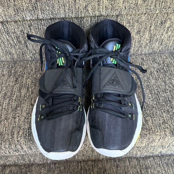 Men\'s Nike Kyrie Black/white/yellow/blue Shoes. Serial BQ4630-004. Size 12 (45) main image 11